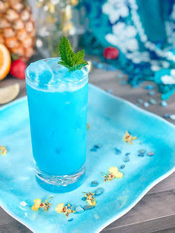 Beach Vibes (Blue Raspberry + Coconut + Sweet Cream)